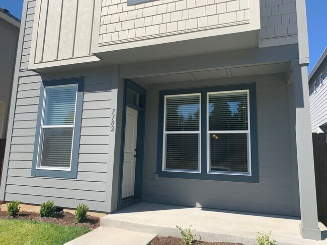 Photo - EZ  living - Honey stop the car !  Ridgefi...