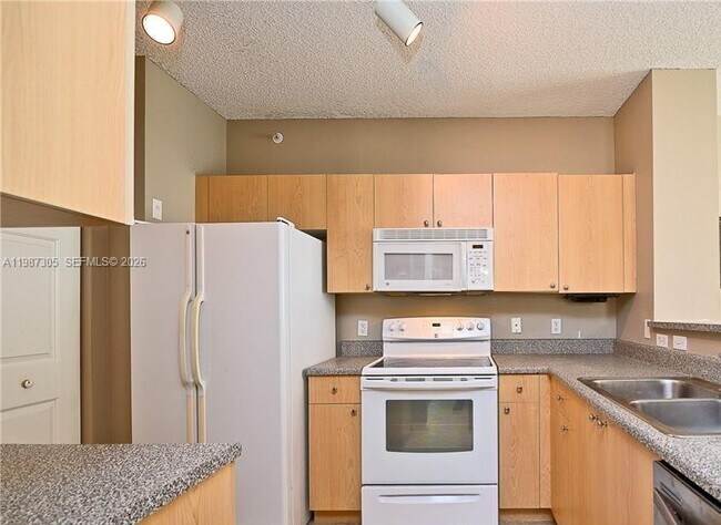 Photo - 8000 N Nob Hill Rd Unit 107