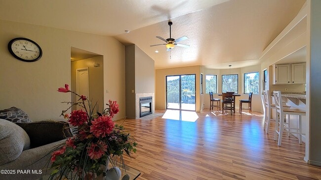 Photo - 4911 Hornet Dr