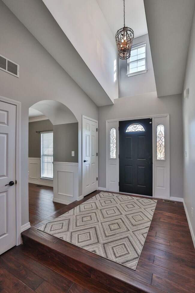 Photo - 3 Bedroom, 2 Bath House in Edwardsville