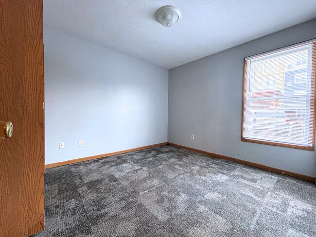 Photo - 312 Stone Creek Dr Unit E