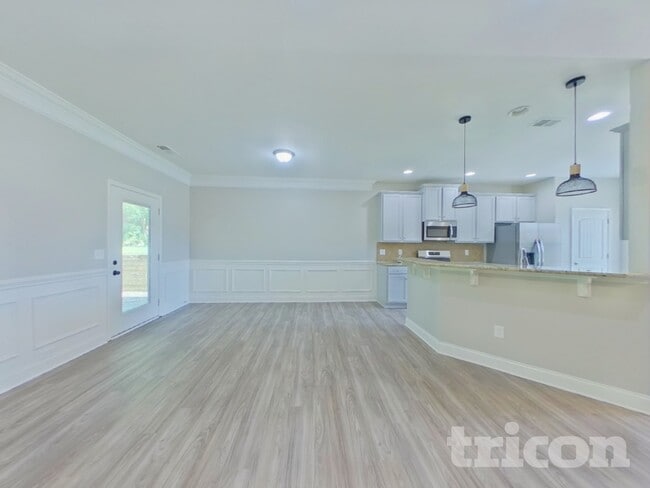 Photo - 1814 Woods Ln