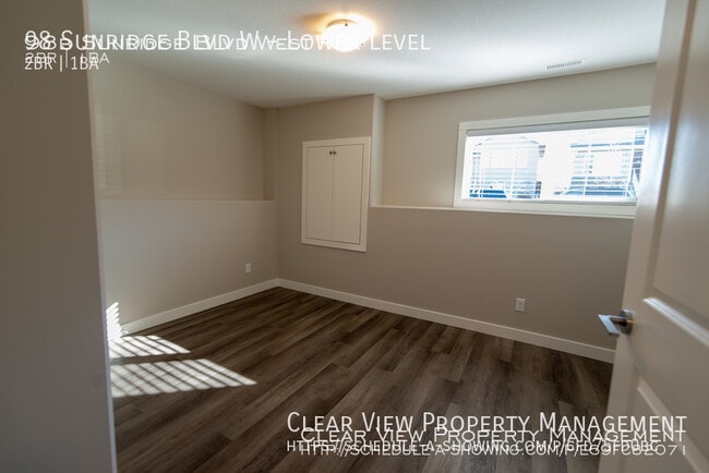 Photo - Amazing 2-bedroom condo with zero scaped yard in West Lethbridge! Unité Lower level