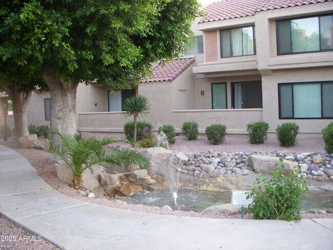 Photo - 10115 E Mountain View Rd Apartamento Unidad 1092