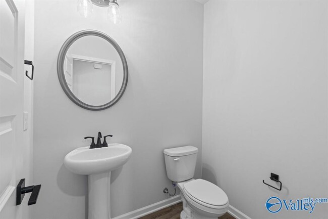 Photo - 127 Huffman St