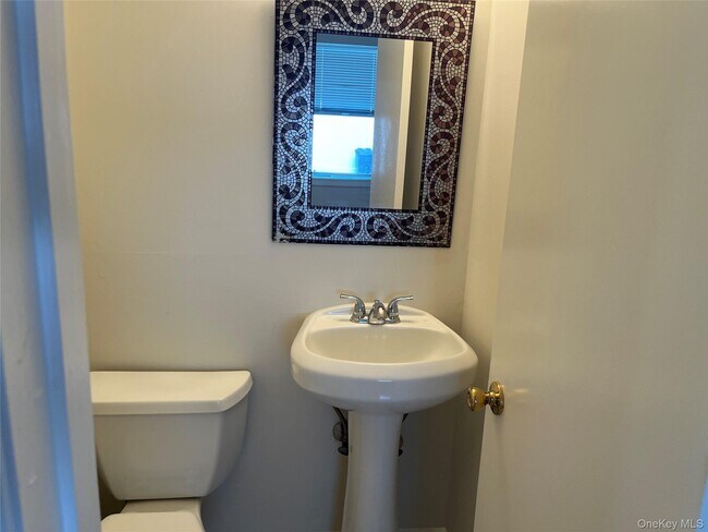 Photo - 92 Harbor Rd