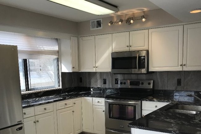 Photo - 265 Bay Village Dr