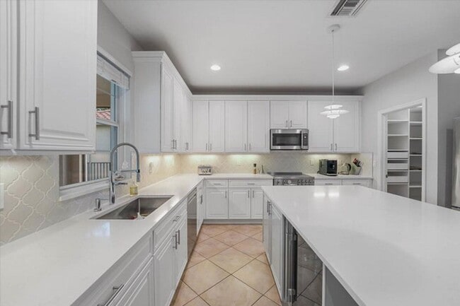 Photo - 10731 Ivanhoe Ln