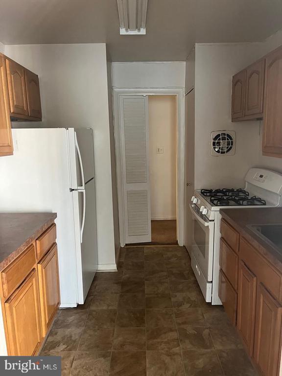 Photo - 3827 St Barnabas Rd Unit 3831T