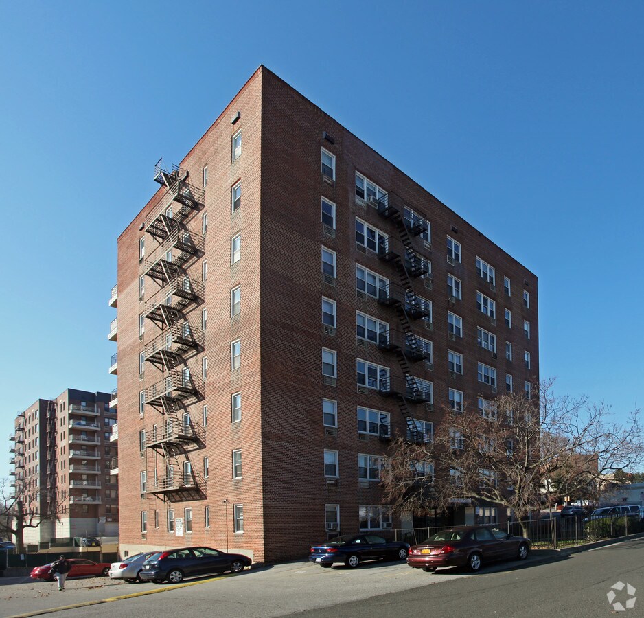 Photo - 52 Yonkers Terrace Owners Corp.