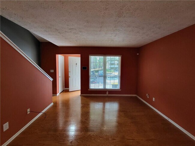 Photo - 6822 Glenridge Dr Unit D