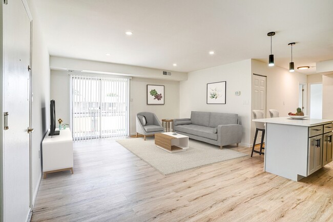 Living Area-Renovated (RG)