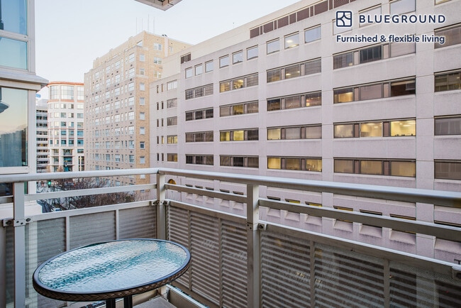 Photo - 2221 I St NW Unidad FL6-ID985