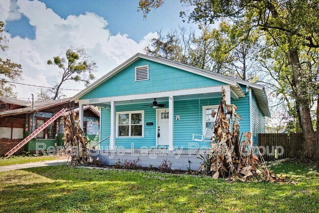 Photo - 2650 Green St