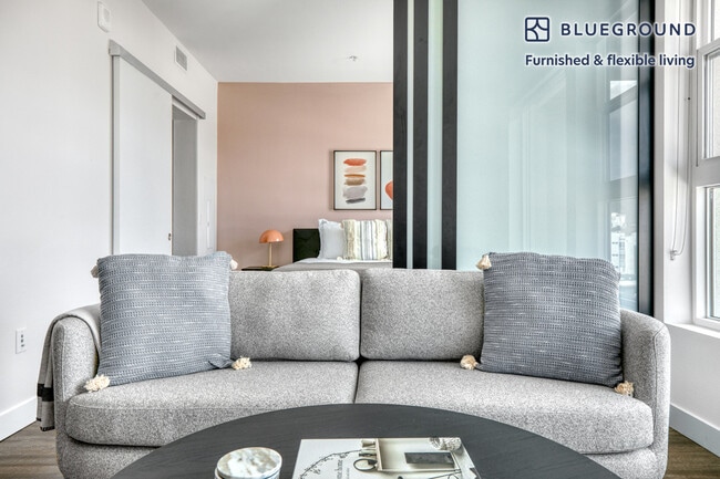 Photo - 6677 Santa Monica Blvd Unidad FL7-ID904