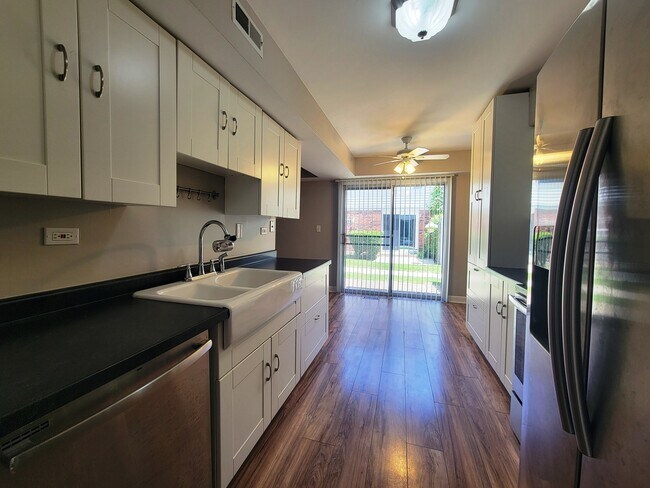 Photo - 2211 Dorchester Ct