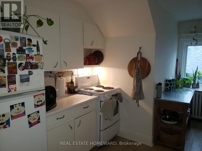 Photo - 435 Parkside Dr Unit 4