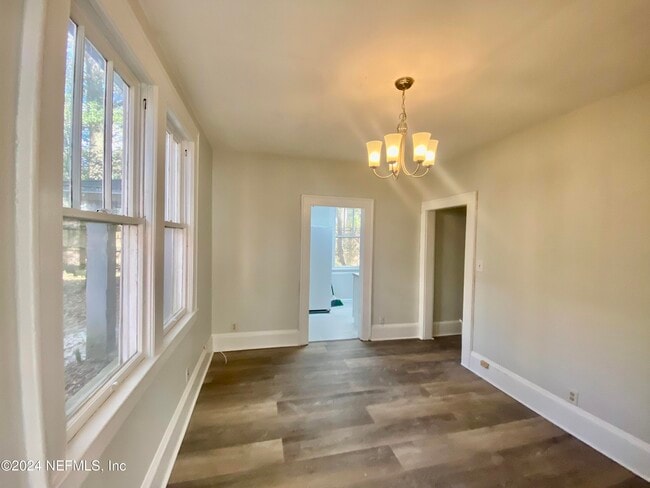 Photo - 1653 Euclid St