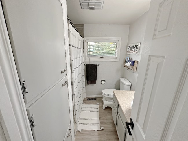 117 Riverview 6 W