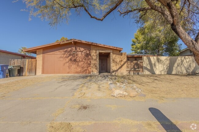 Building Photo - 8321 E Calexico St Rental