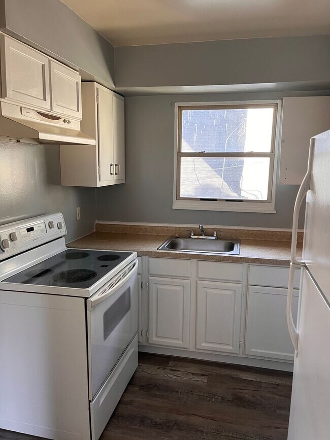 Photo - 323 Xenia Ave Unidad 323B