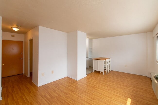 Photo - Rittenhouse Studio Condo with All Utilities Included!