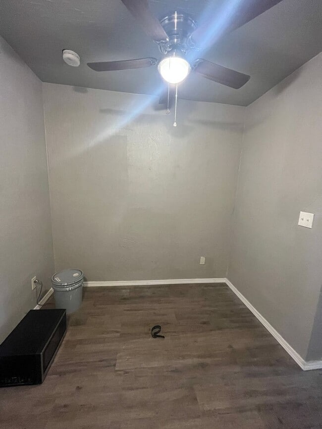 Photo - Cozy 1 Bed / 1 Bath Rear Home with Private Fenced Yard – Tulsa