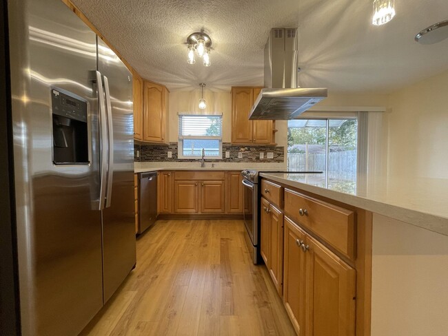 Photo - COUUNTRYSIDE CUTIE