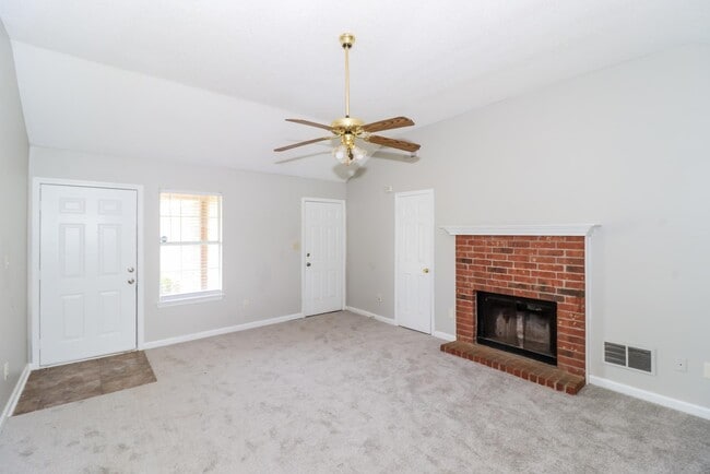 Photo - 7095 Presmond Rd