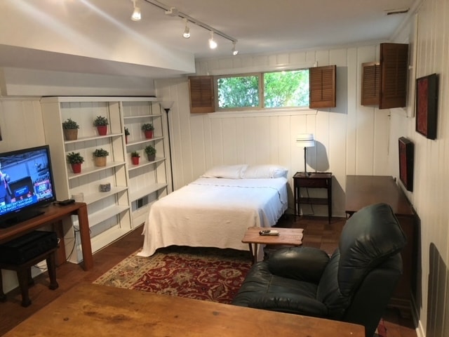 Photo - 3113 38th St NW (Washington, DC)