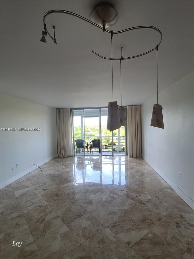Photo - 16850 S Glades Dr Unit 7F