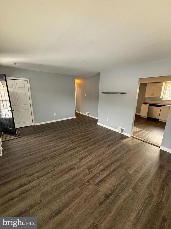 Building Photo - 45 Penn Ave