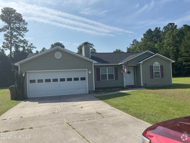 Building Photo - 121 Poplar Ridge Rd Rental
