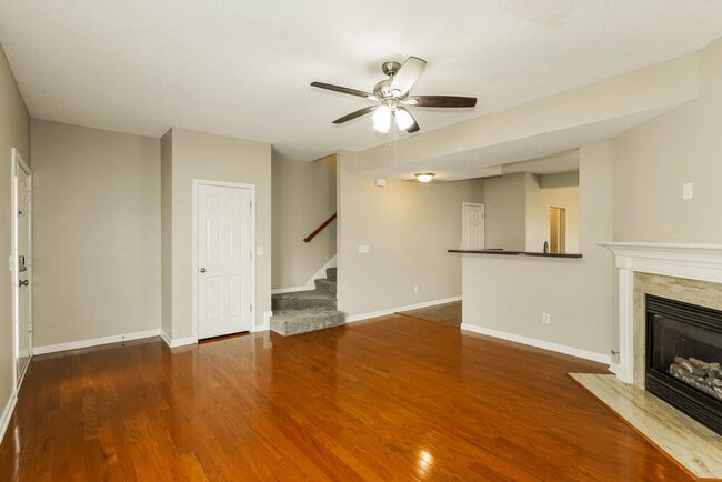 Photo - 1483 Bern Dr