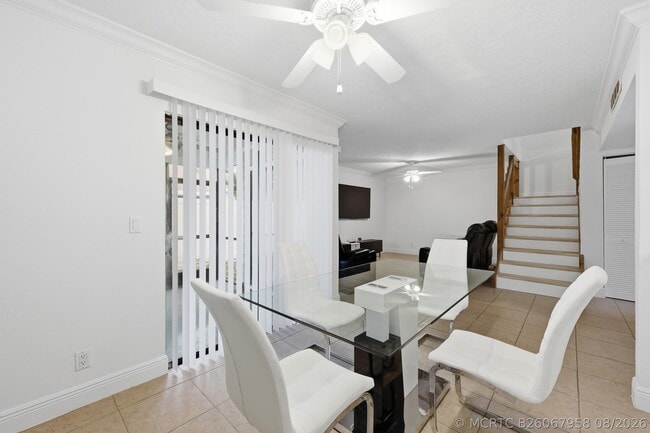 Photo - 301 Lakewood Dr
