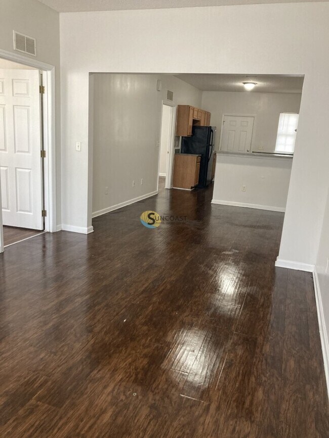 Photo - 1024 Phelps St