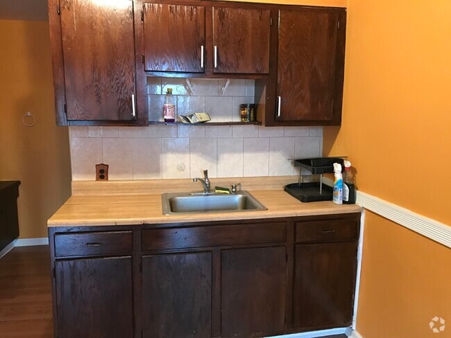 Building Photo - 9504 Jamaica Ave Unit 2f Rental