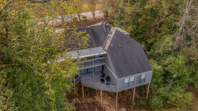 14 Creek Dr