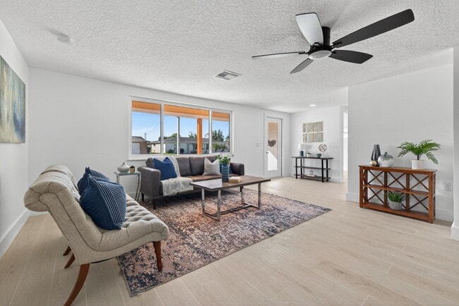 Photo - 12734 2nd Isle