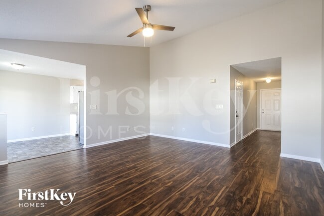 Photo - 9762 Trail Dr