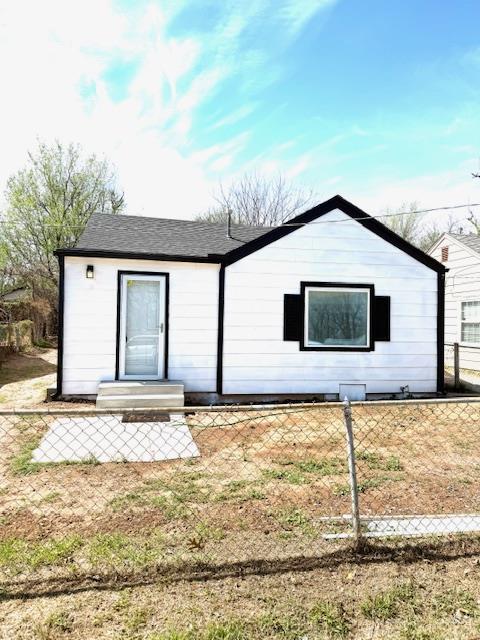 Building Photo - 1419 S Genessee Ave