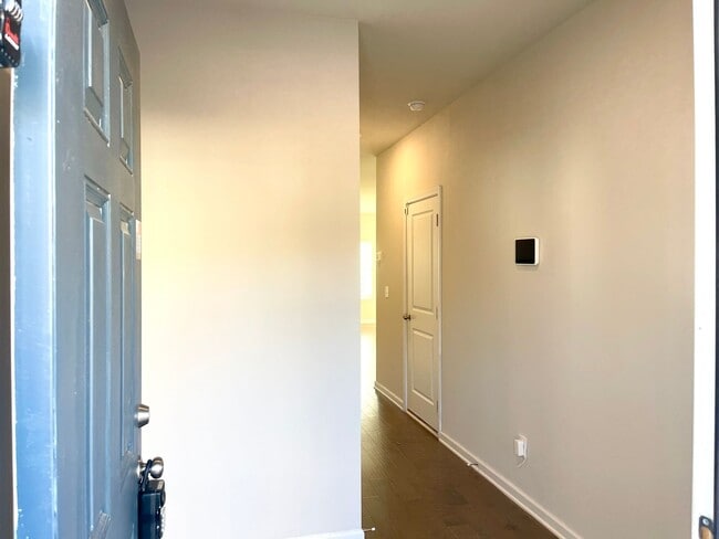 Photo - Welcome to this stunning 3-bedroom, 2.5-bathroom home located in the vibrant community of Lithoni...