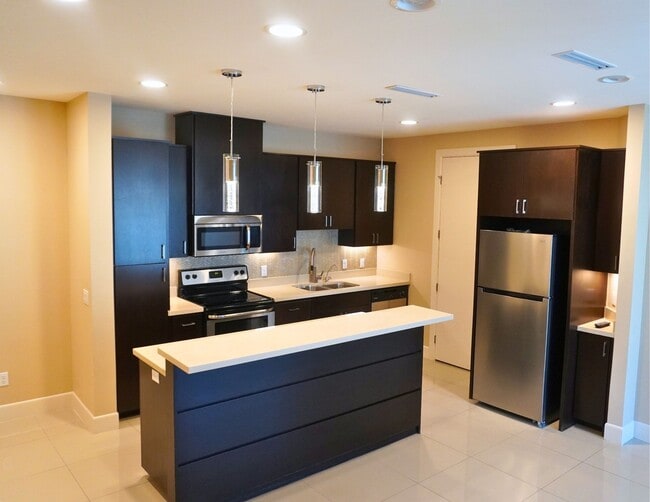 Photo - 1445 Ozark Ave