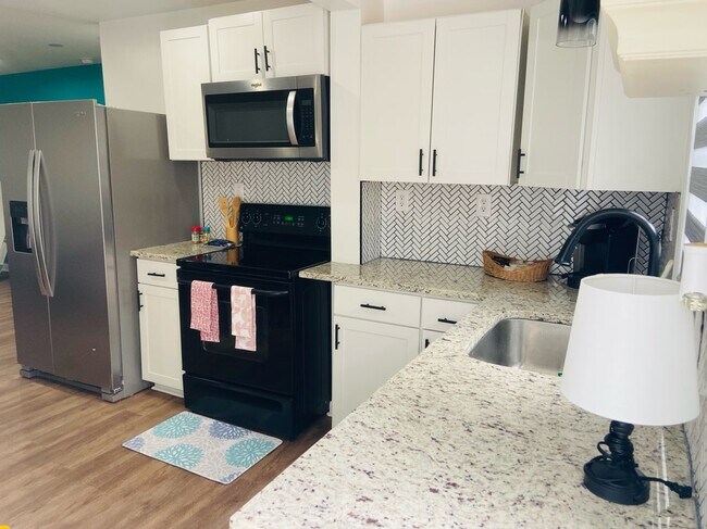 Building Photo - 311 Penniman Rd Unit B Rental