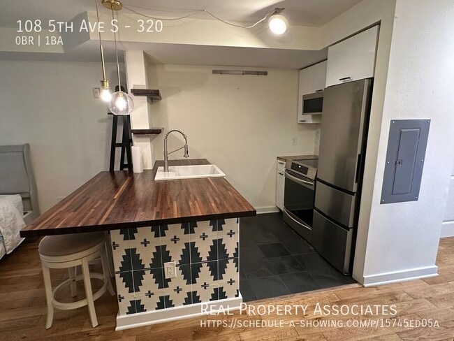 Photo - 108 5th Ave S