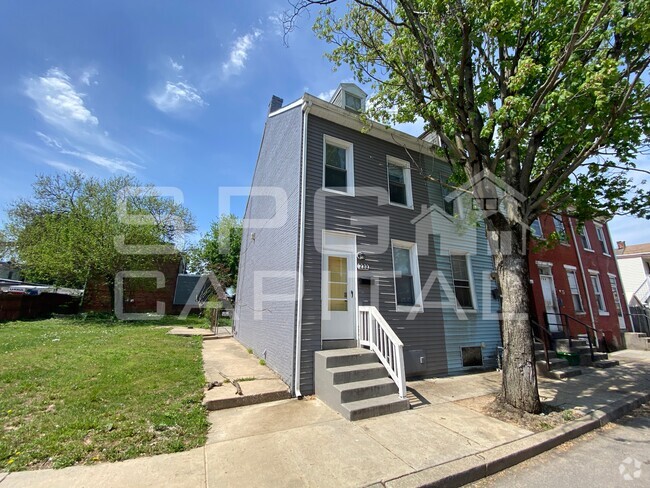 Building Photo - 222 N Pine St Rental