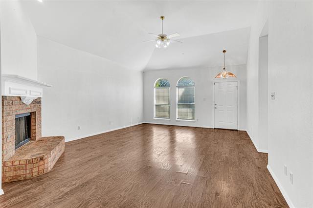 Photo - 1421 Ross Dr