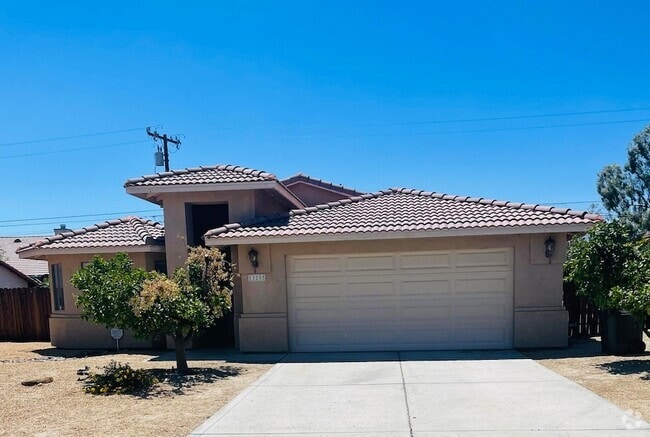 Building Photo - 13205 Santa Ysabel Dr Rental