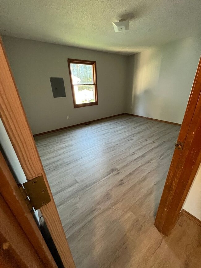 Building Photo - 741 S New Ave Unit 741 S New Ave  A Rental