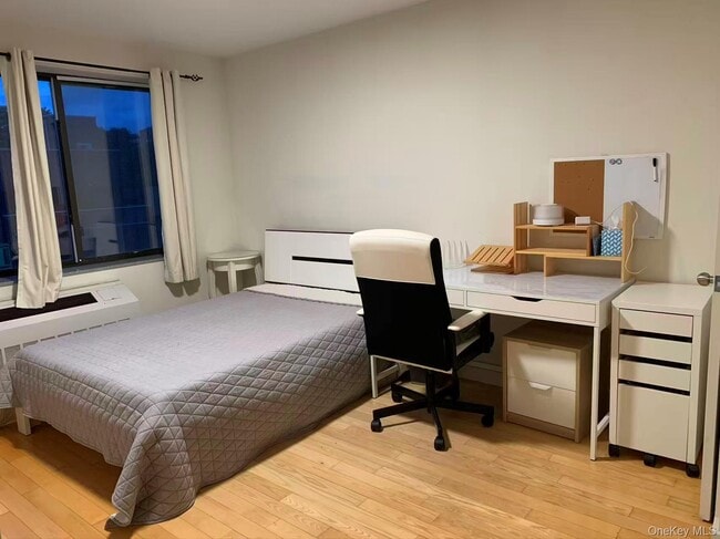 Photo - 132-35 Sanford Ave Unidad 4